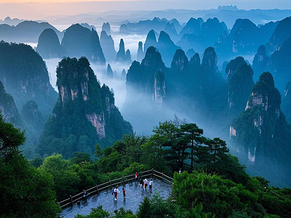張家界旅游淡季攻略：超值體驗(yàn)，性?xún)r(jià)比超高！